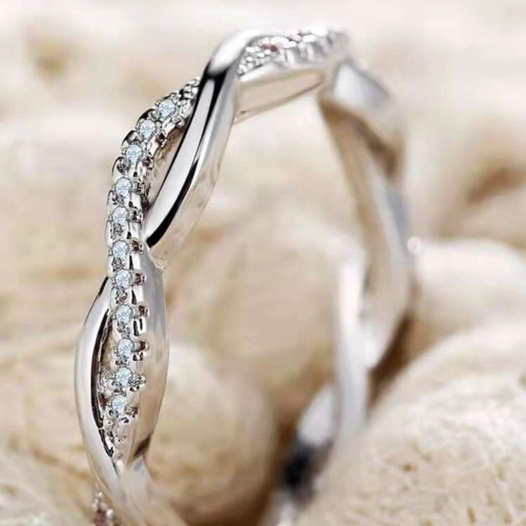 Twist Ring